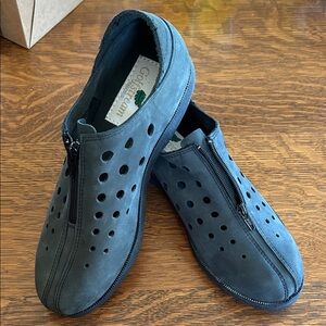 Women's size 5 Golfstream Golf Shoes